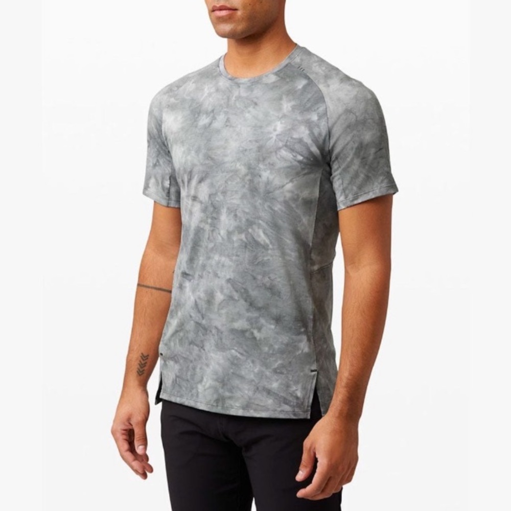 🆕 LULULEMON  “Always Agile” SS Top Med